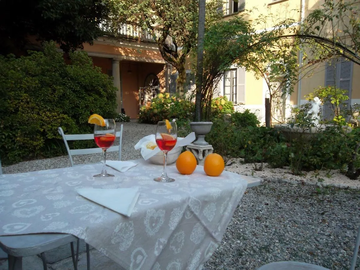 Ferienwohnung Vesna Loft in Luino 0*,