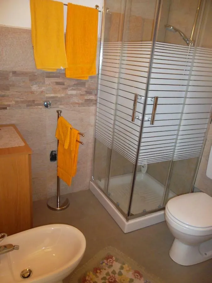 Vesna Loft In Luino Apartment Italy